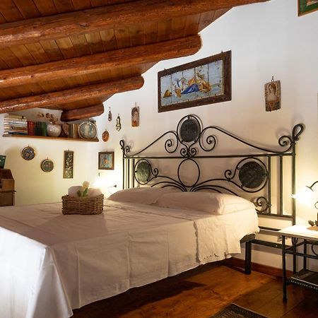 Familyholidays La Finestra Di Fronte 체팔루 외부 사진