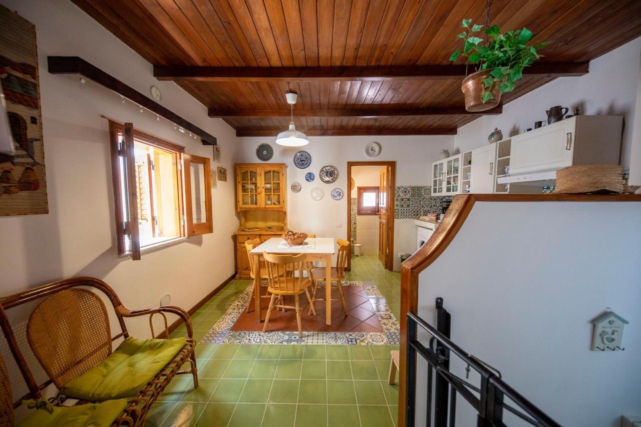Familyholidays La Finestra Di Fronte 체팔루 외부 사진