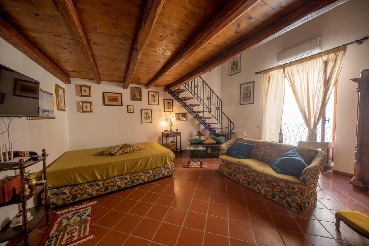 Familyholidays La Finestra Di Fronte 체팔루 외부 사진